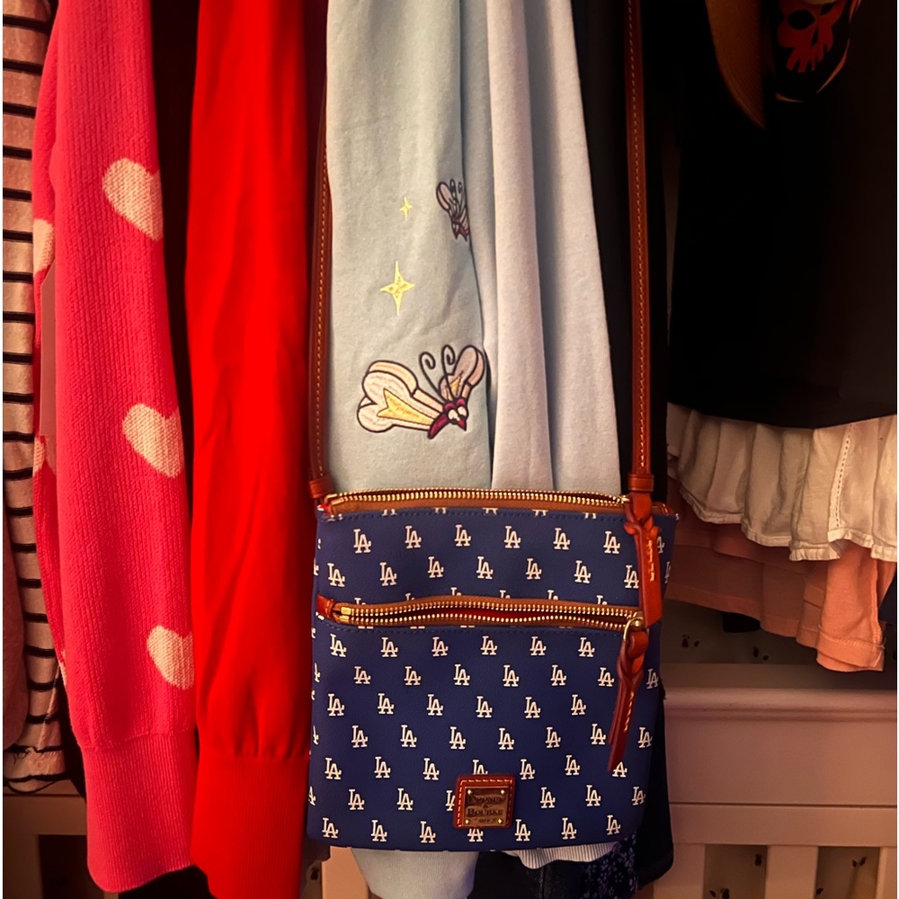 Los Angeles Dodgers Dooney & Bourne crossbody
